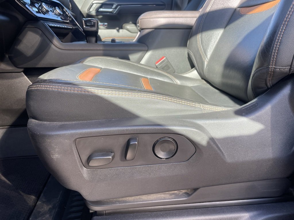 Used 2023 GMC Sierra 1500 AT4 w/ AT4 Preferred Package image 11
