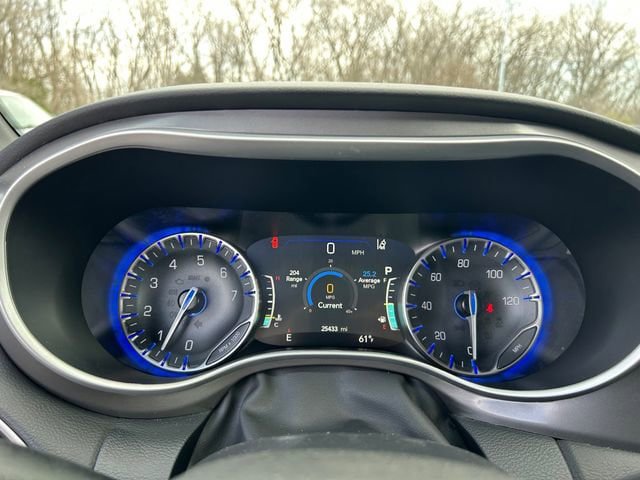 Used 2025 Chrysler Pacifica Select FWD image 25