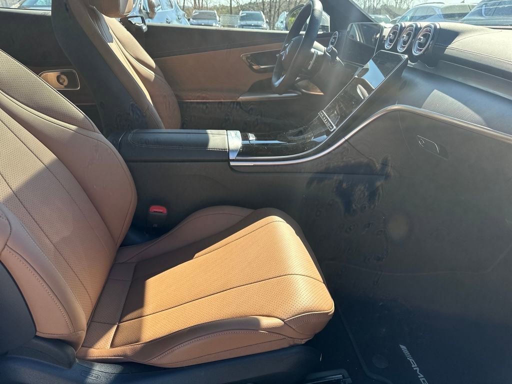 Certified 2025 Mercedes-Benz CLE 300 4MATIC Coupe image 33