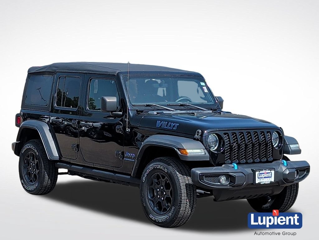 Used 2023 Jeep Wrangler Unlimited w/ Cold Weather Group AWD/4WD image 1