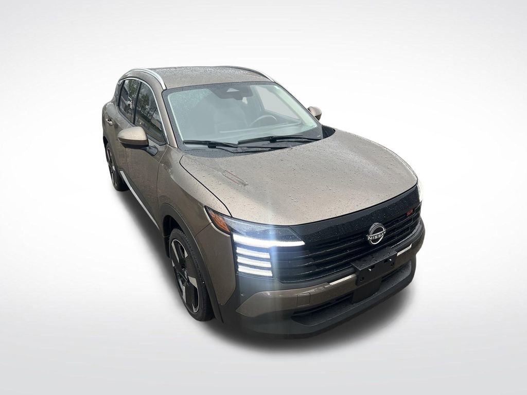 Certified 2025 Nissan Kicks SR AWD/4WD image 36