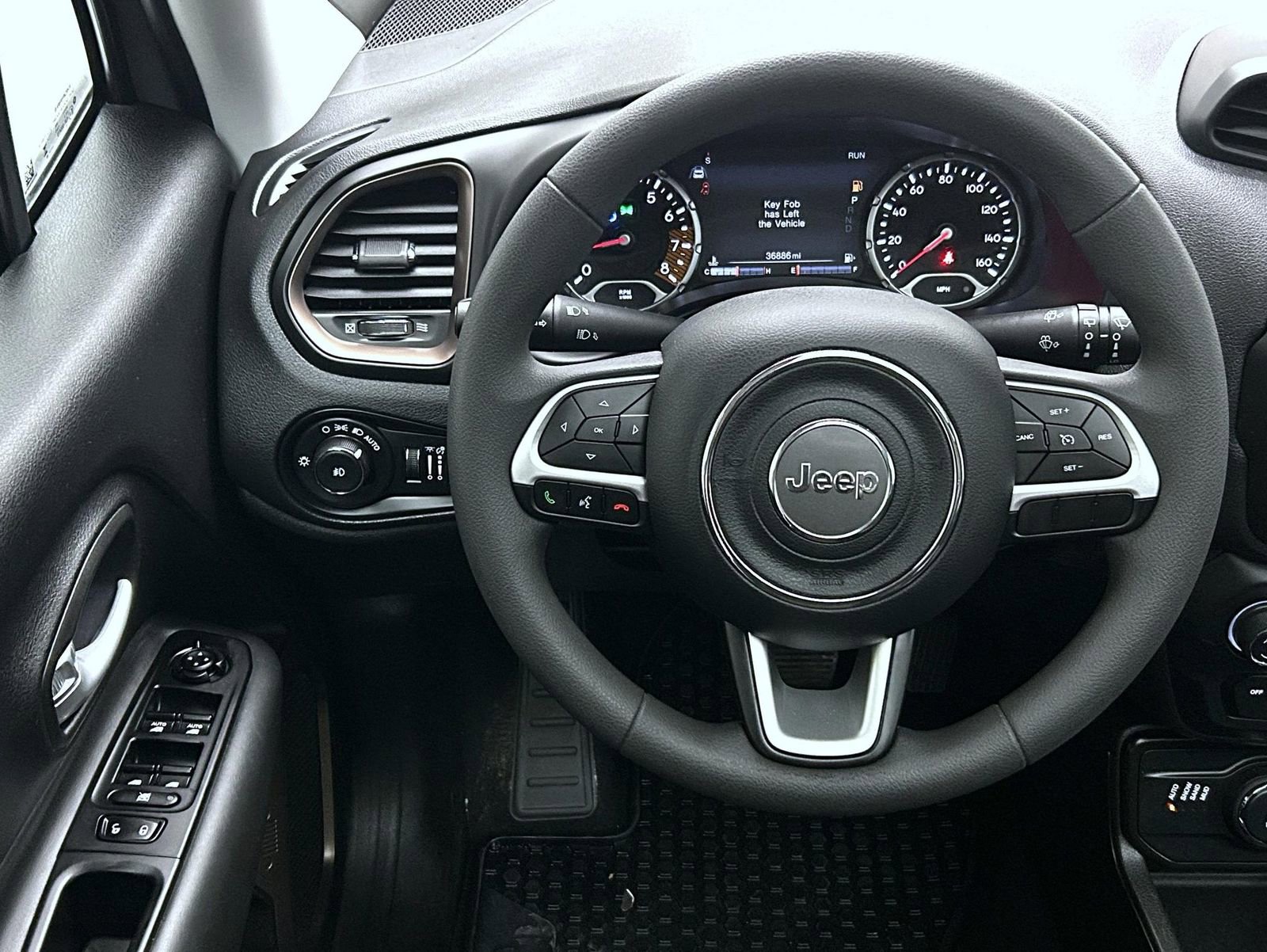 Used 2023 Jeep Renegade Latitude w/ Sun/Sound Group image 12