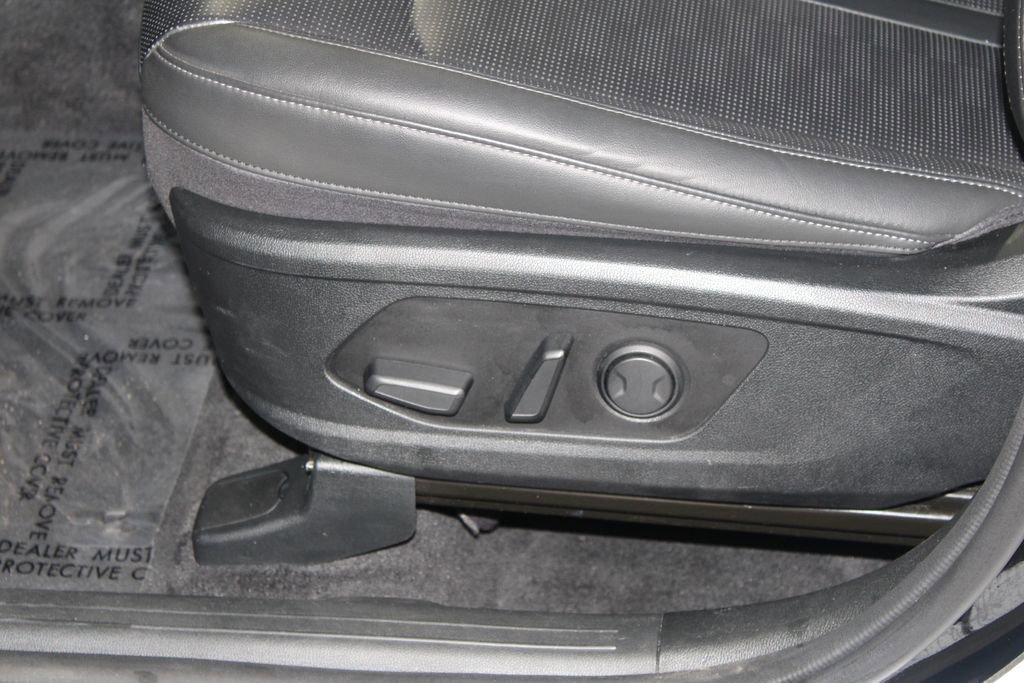 Used 2024 Kia Sorento S image 18