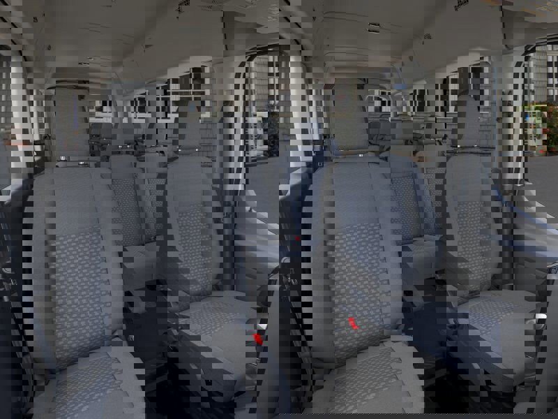 New 2025 Ford Transit 350 XL image 31