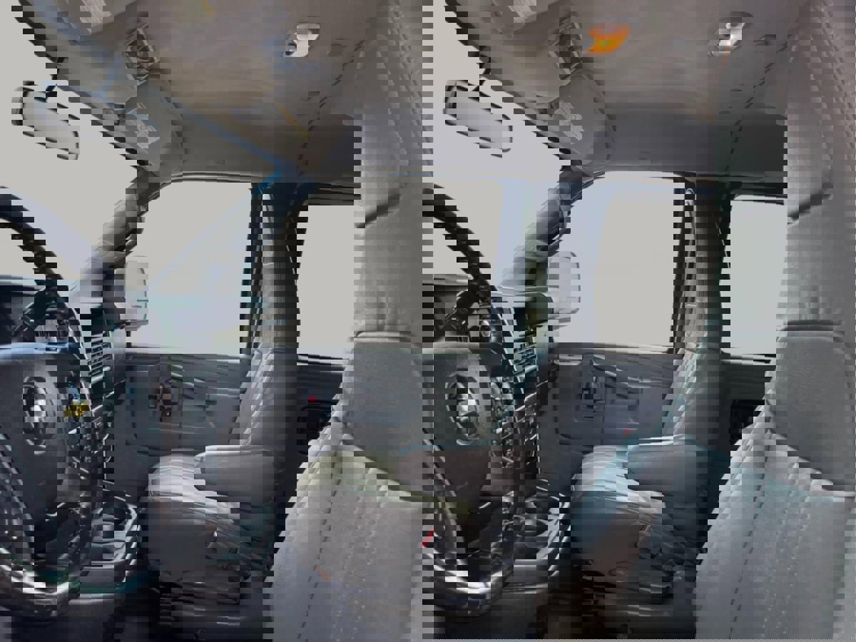 Used 2020 Chevrolet Express 3500 LS image 16