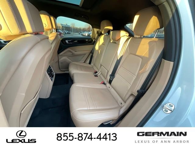 Used 2020 Porsche Cayenne image 13