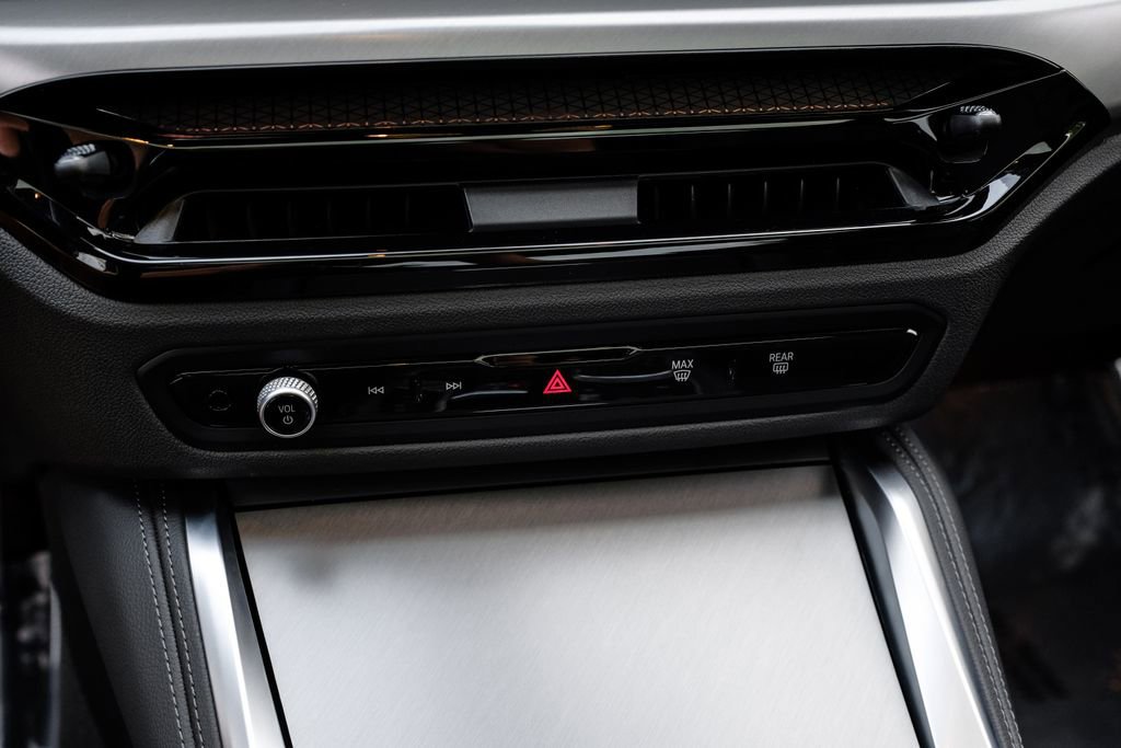 Used 2025 BMW M240i Coupe w/ Premium Package image 27