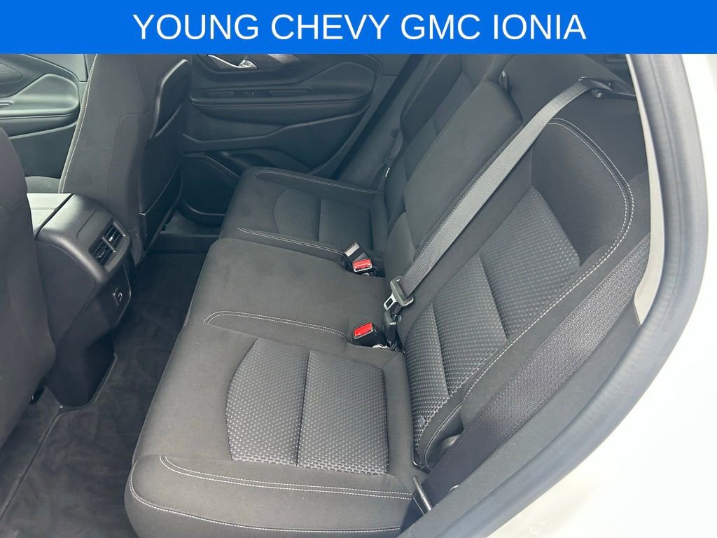 Used 2024 GMC Terrain SLE image 10