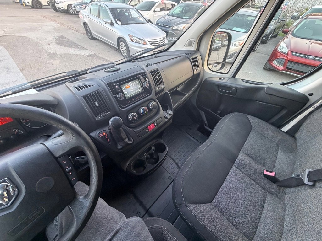 Used 2015 RAM ProMaster 2500 w/ Cargo Convenience Group FWD image 16