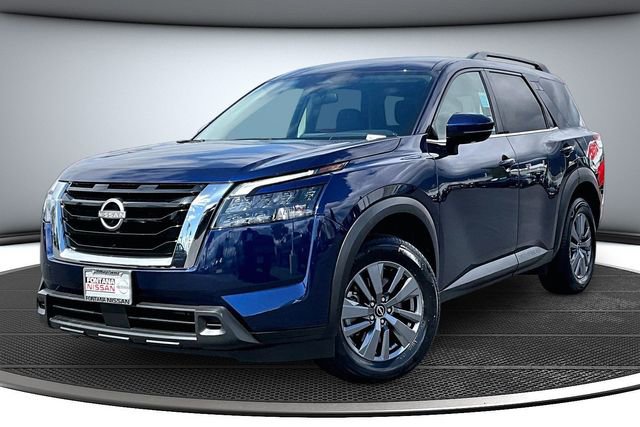 Certified 2024 Nissan Pathfinder SV FWD image 3