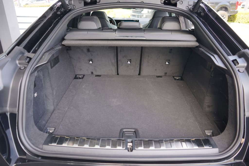 New 2026 BMW X6 M Competition w/ Executive Package image 22