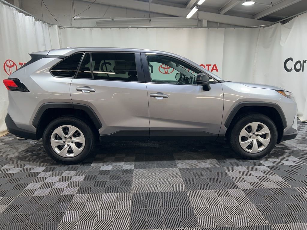 Used 2024 Toyota RAV4 LE image 10