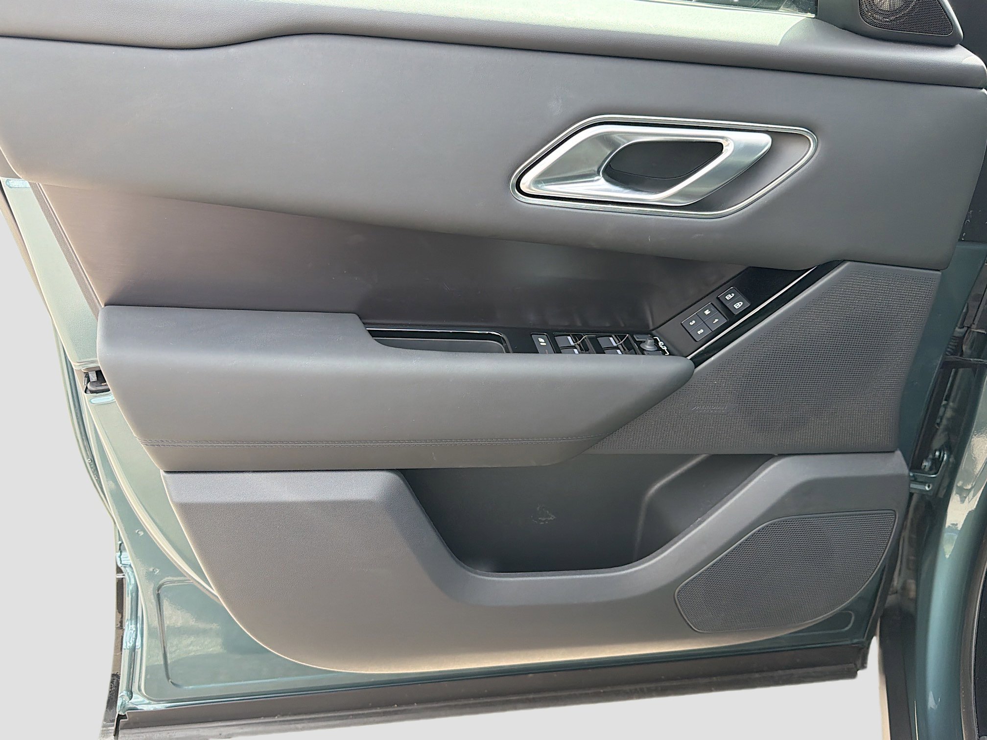 Used 2026 Land Rover Range Rover Velar Dynamic SE image 22