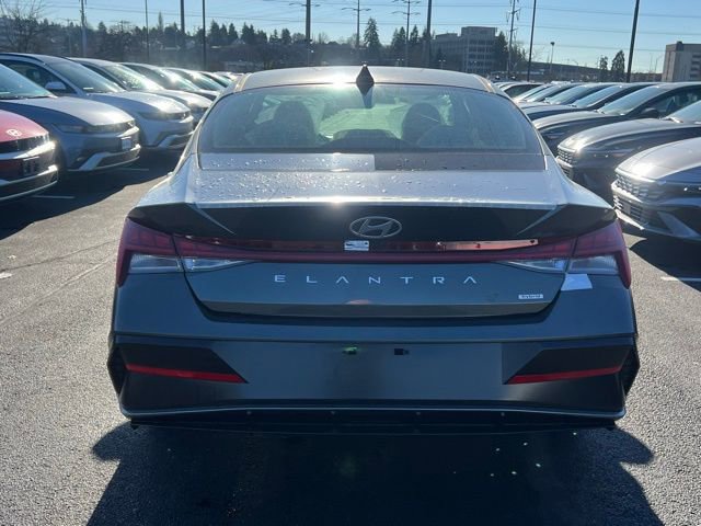 New 2026 Hyundai Elantra Limited image 5