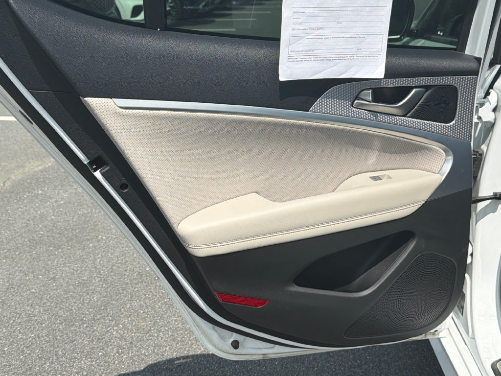 Used 2023 Genesis G70 2.0T w/ Sport Prestige Package RWD image 23