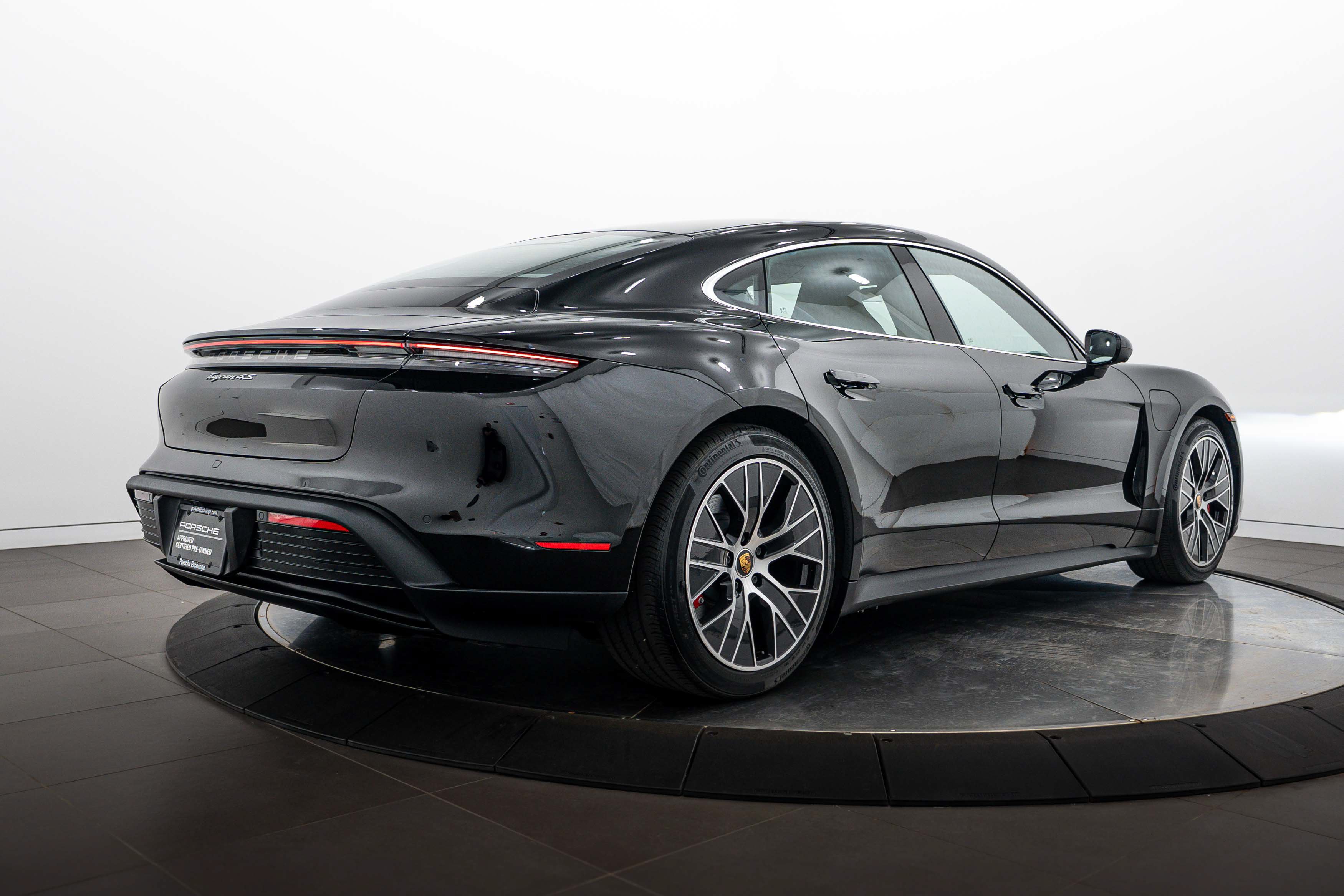 Certified 2022 Porsche Taycan 4S AWD/4WD image 7