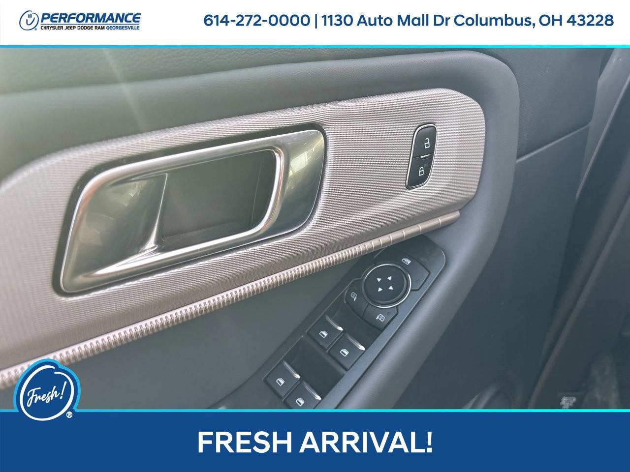 Used 2025 Ford Explorer Active w/ Active Comfort Package image 17