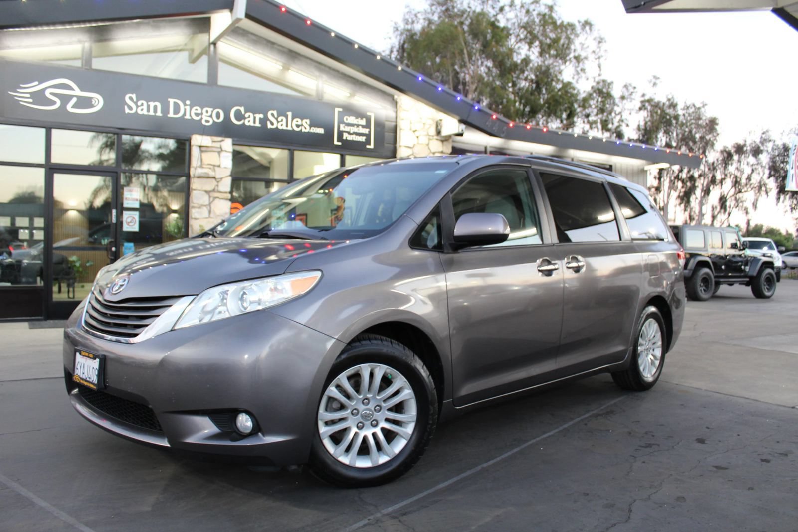 Used 2013 Toyota Sienna XLE