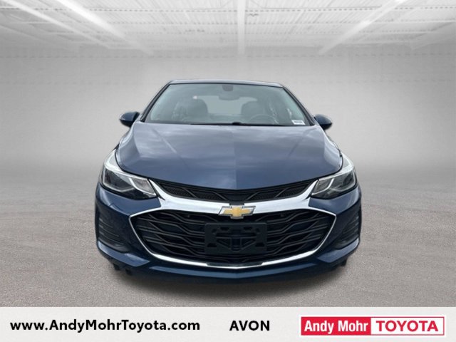 Used 2019 Chevrolet Cruze LT w/ Sun And Sound Package FWD image 3