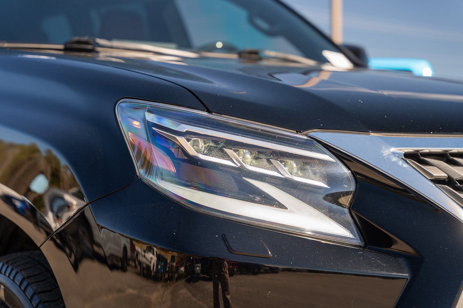 Used 2023 Lexus GX 460 Premium w/ Premium Package image 9