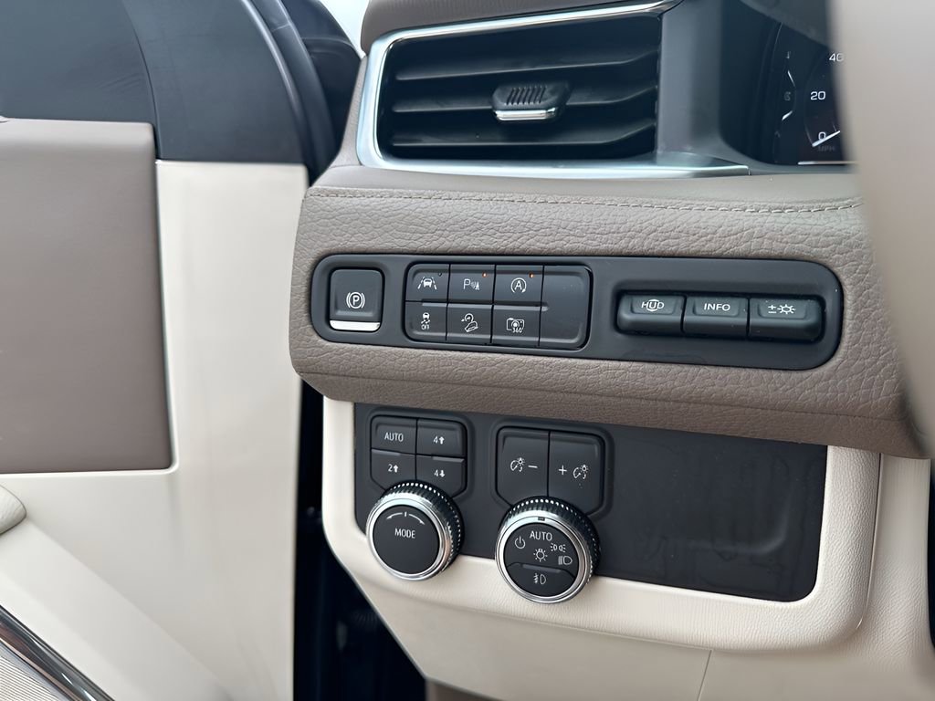 Certified 2024 GMC Yukon XL Denali image 29
