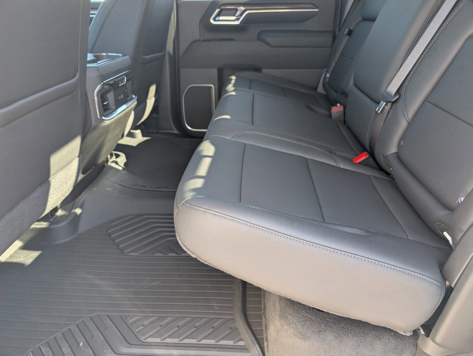 New 2026 Chevrolet Silverado 2500 LTZ w/ LTZ Premium Package image 13