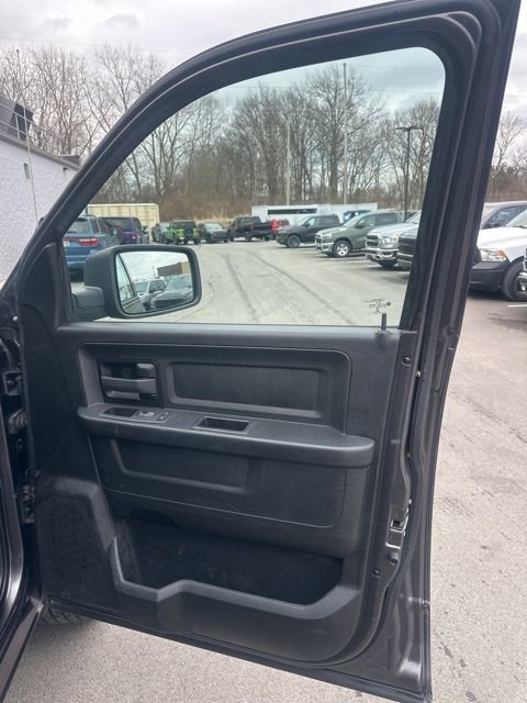 Used 2019 RAM 1500 Express w/ Express Value Package image 28
