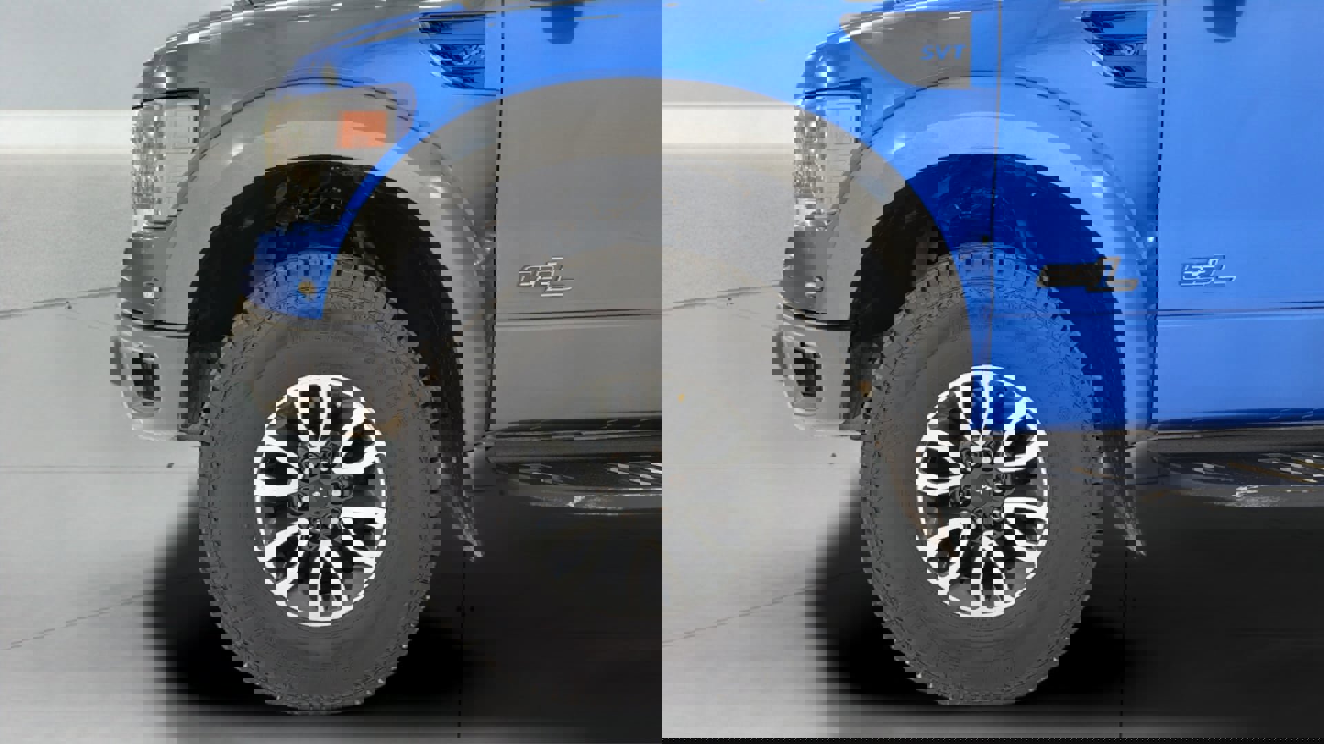 Used 2013 Ford F150 Raptor w/ Luxury Equipment Group image 6