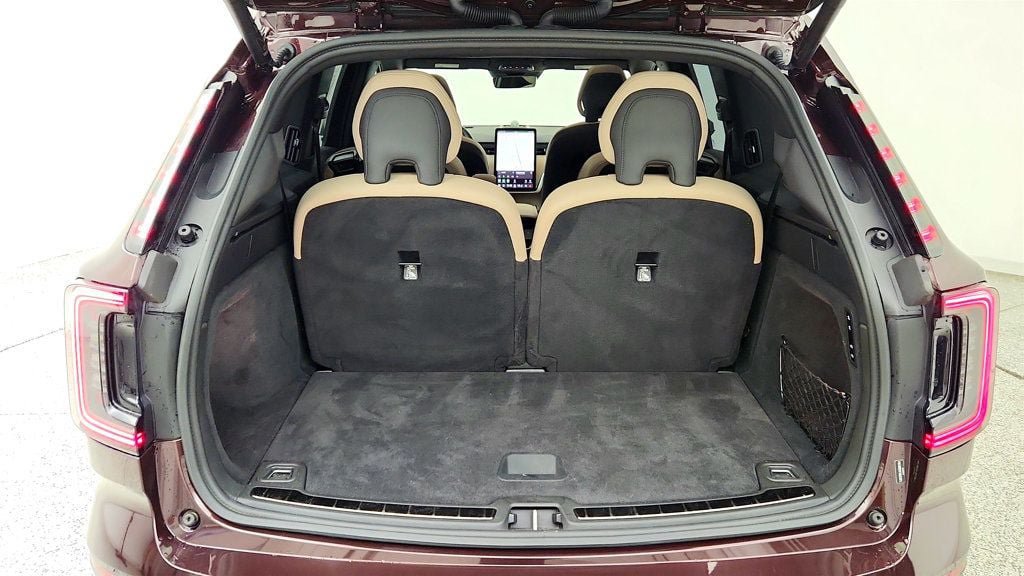 Used 2025 Volvo EX90 Ultra AWD/4WD image 21