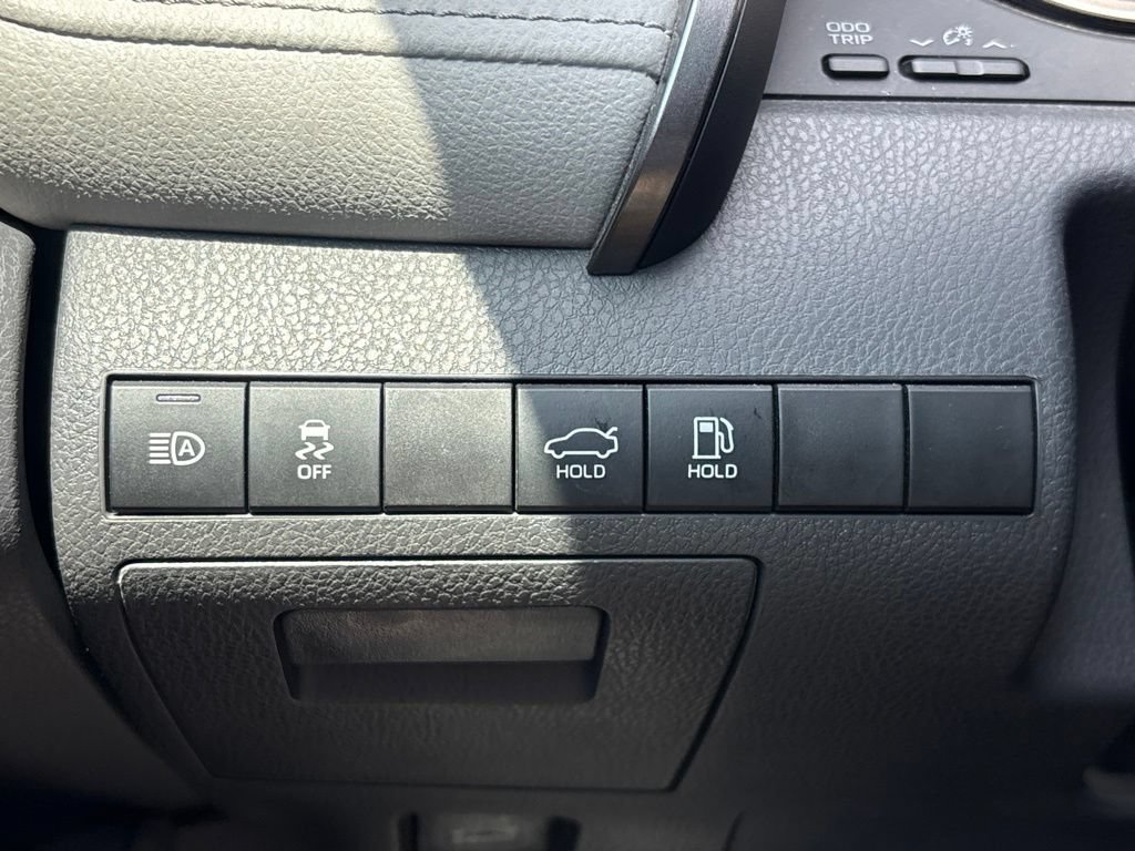 Used 2023 Toyota Camry LE FWD image 23