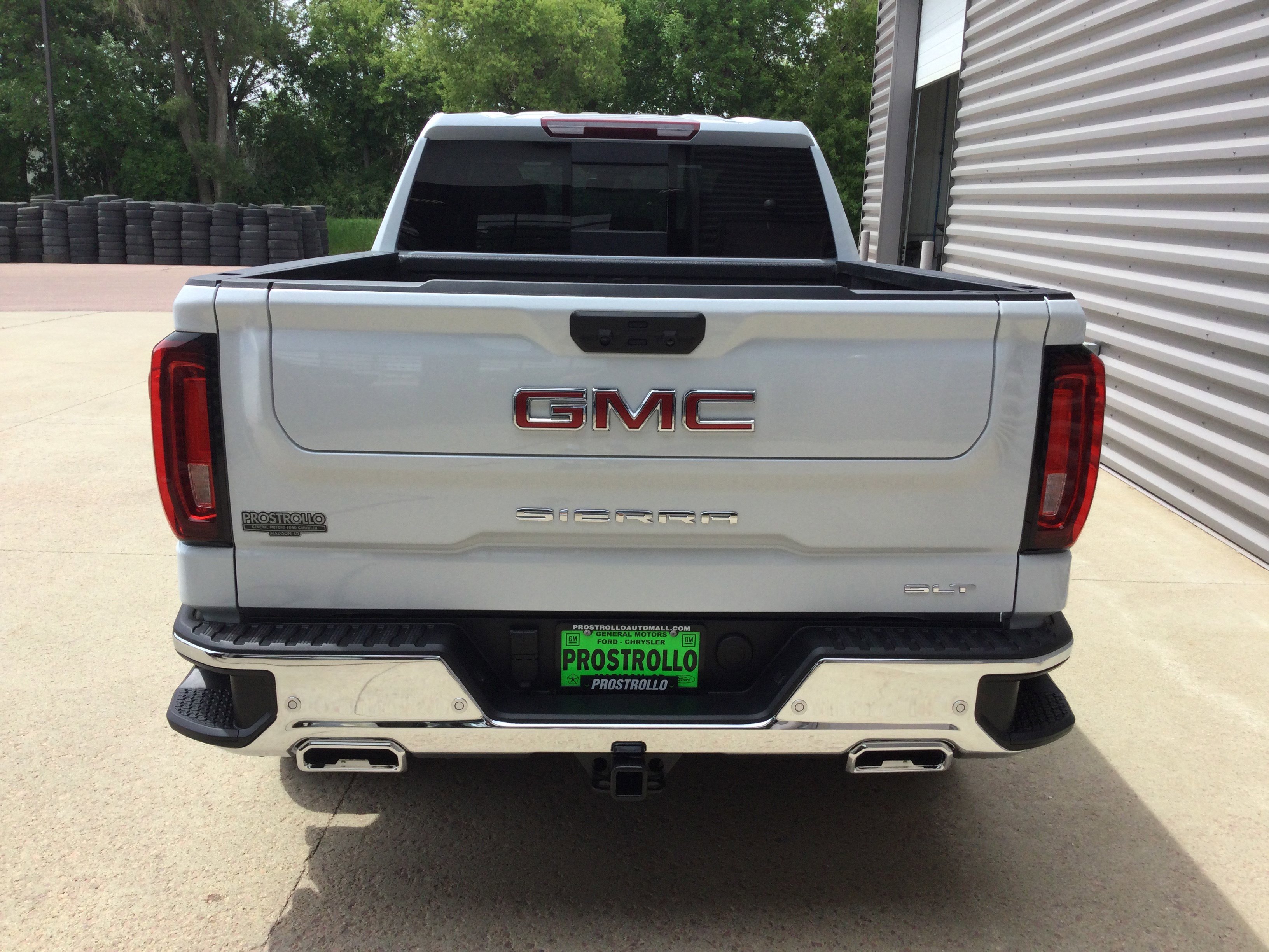 New 2026 GMC Sierra 1500 SLT w/ SLT Premium Plus Package AWD/4WD image 4
