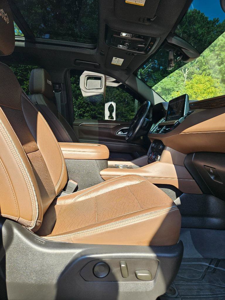 Used 2021 Chevrolet Tahoe High Country w/ Premium Package image 45