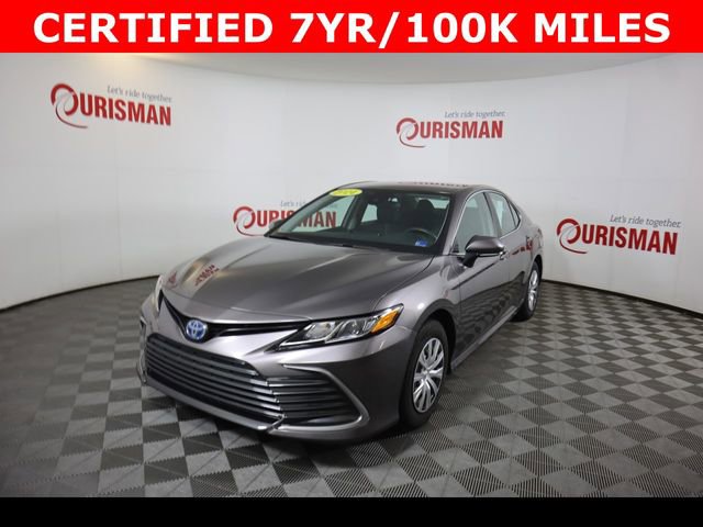 Used 2024 Toyota Camry LE FWD image 3
