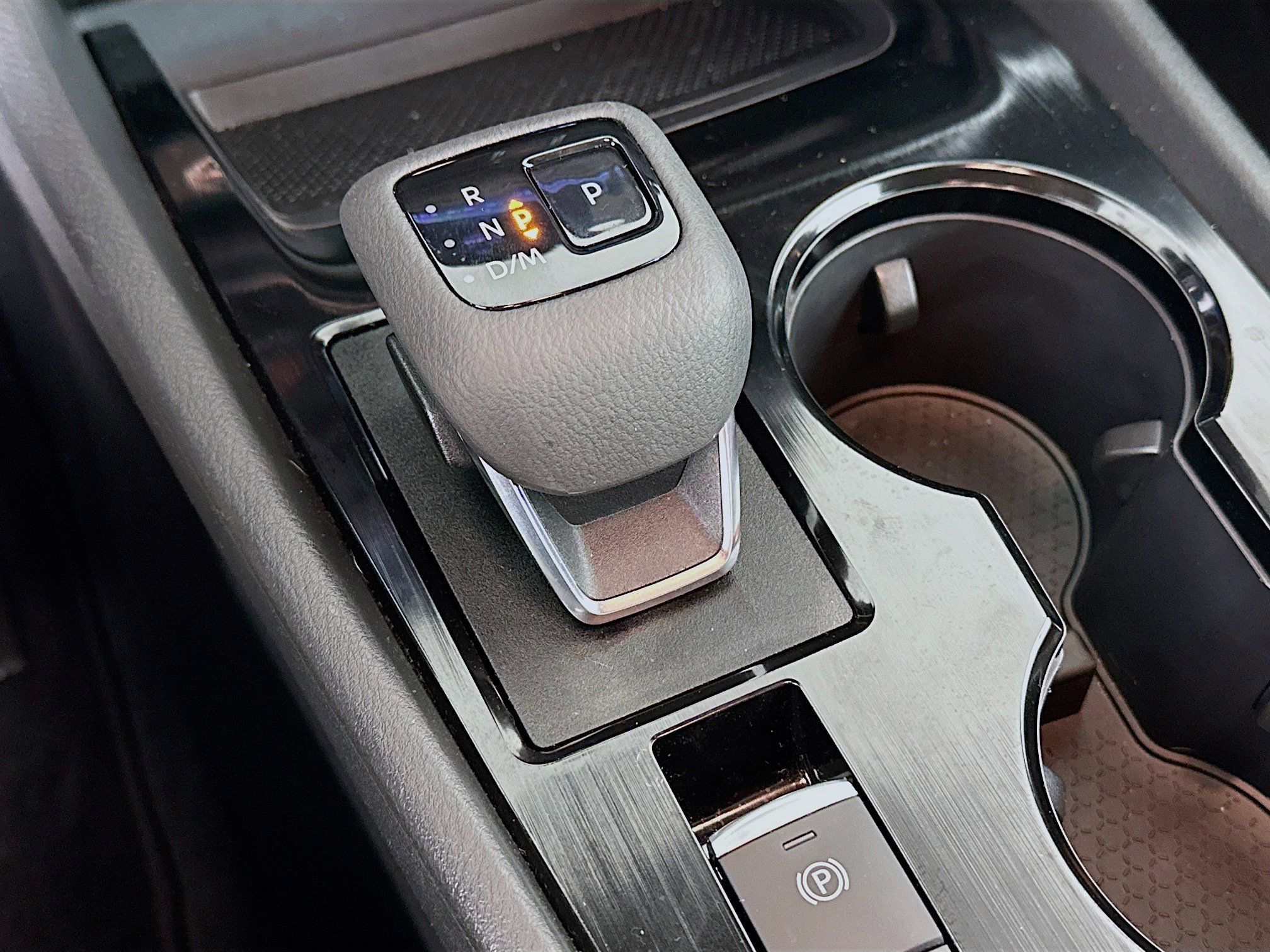 Used 2023 Nissan Rogue SV FWD image 24