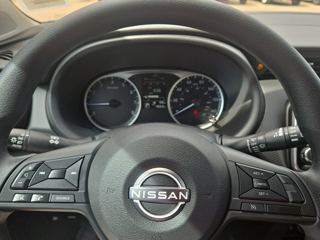 Used 2025 Nissan Kicks Play S FWD image 30