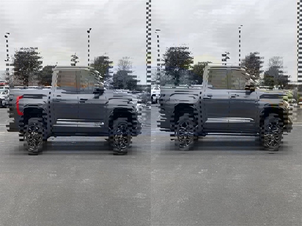 New 2025 Toyota Tundra Platinum image 4