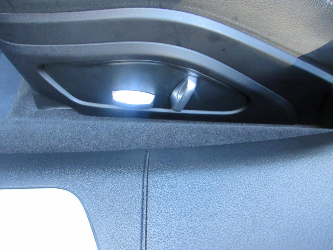 Used 2019 Porsche Panamera RWD image 9