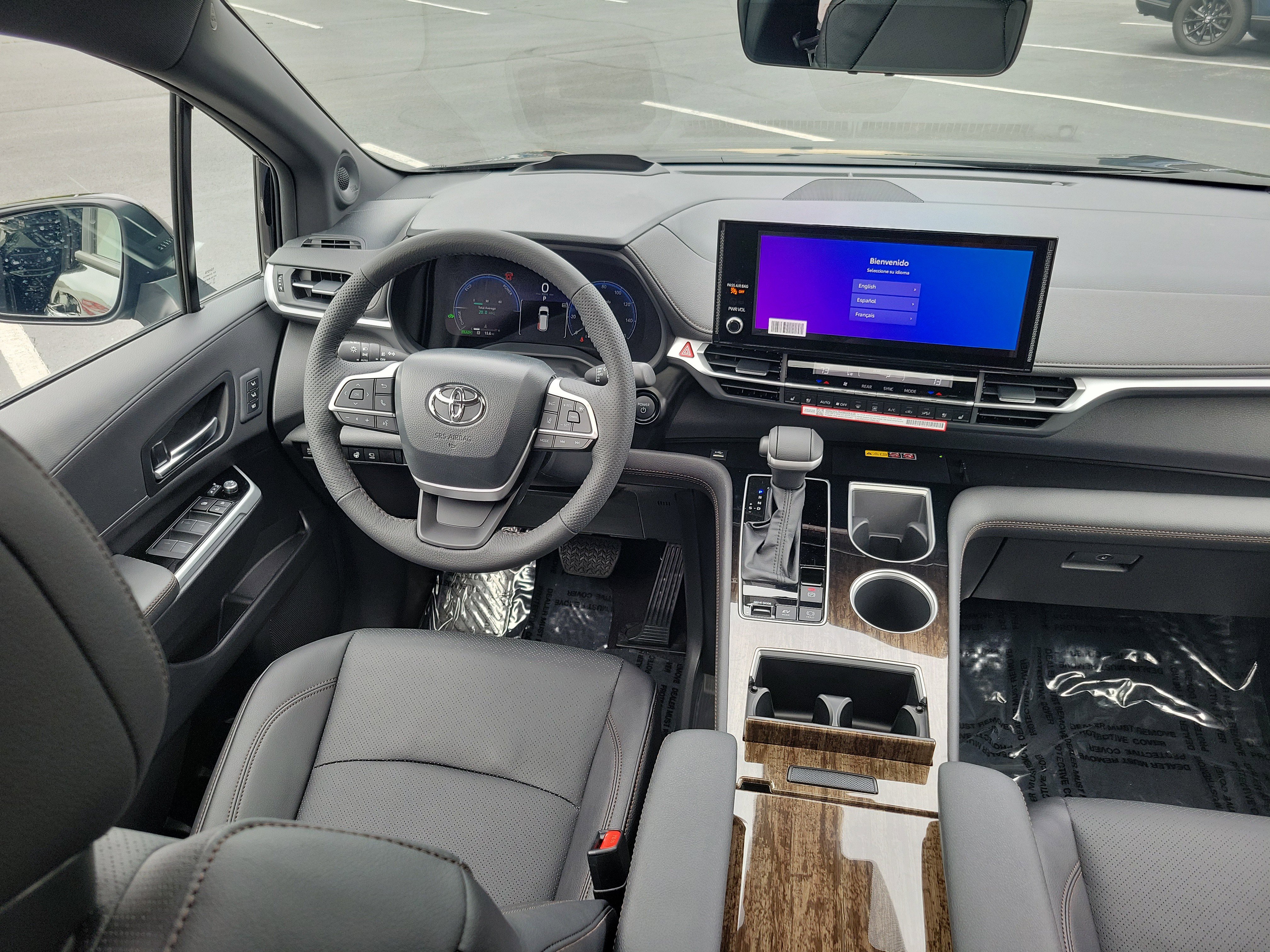 New 2026 Toyota Sienna Platinum AWD/4WD image 17