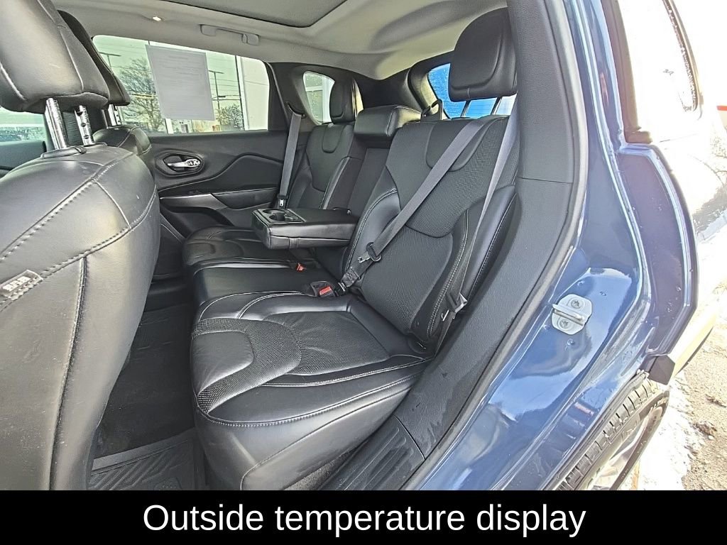 Used 2019 Jeep Cherokee Limited image 28