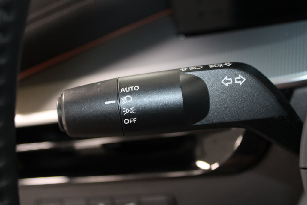 Used 2025 Nissan Murano SL AWD/4WD image 35