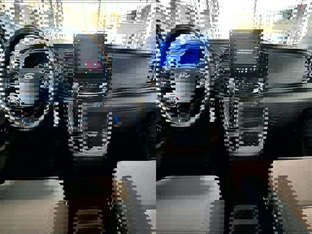 Used 2024 Ford Transit 350 XLT image 20