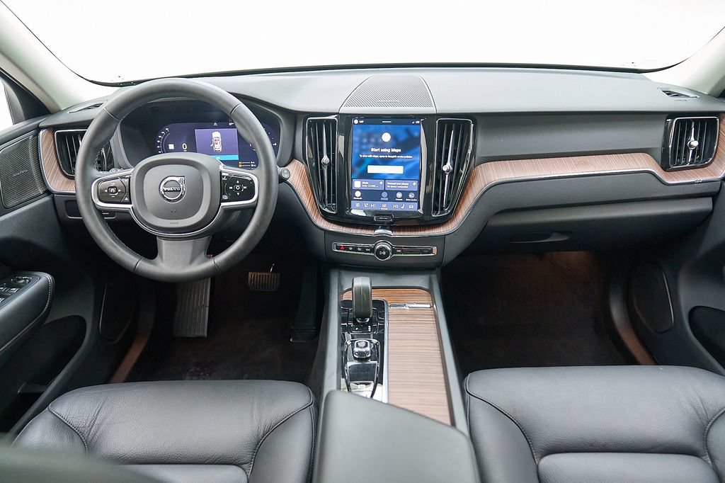 Certified 2024 Volvo XC60 T8 Plus AWD/4WD image 24