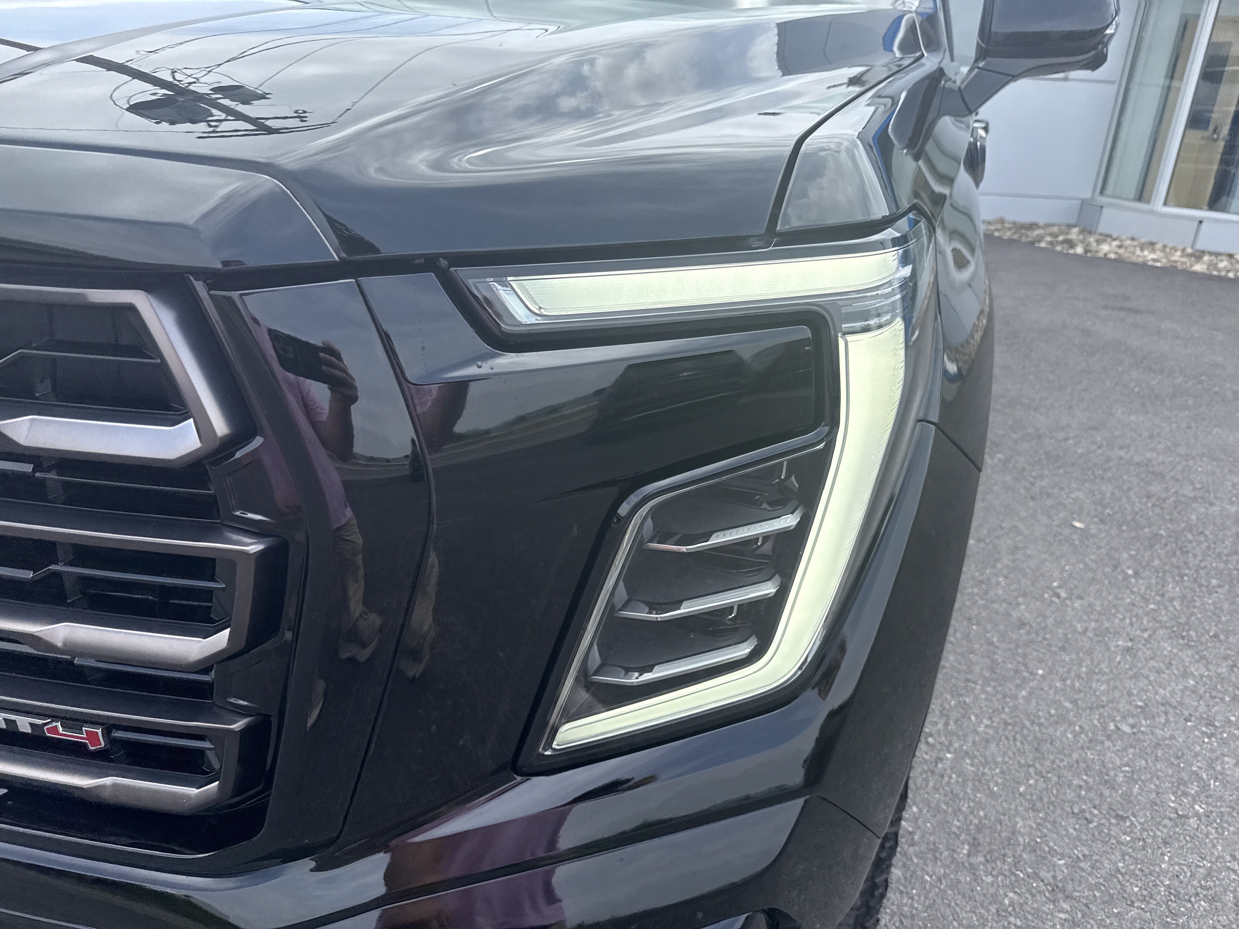 Used 2025 GMC Yukon XL AT4 Ultimate w/ LPO, Floor Liner Package AWD/4WD image 9