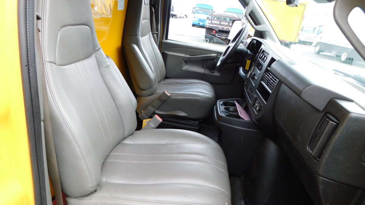 Used 2021 GMC Savana 3500 Extended w/ Power Convenience Package image 25