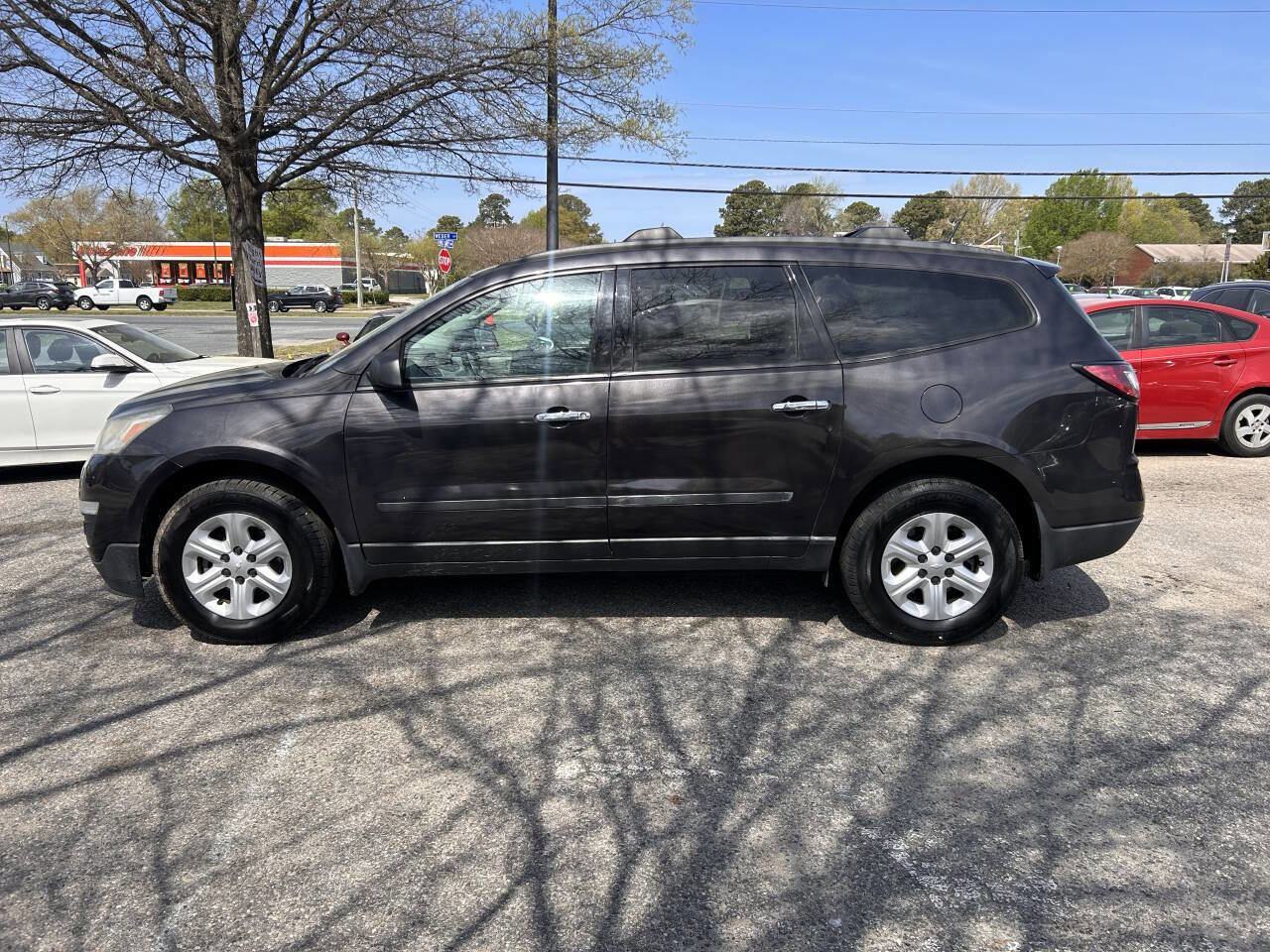 Used 2016 Chevrolet Traverse LS AWD/4WD image 3