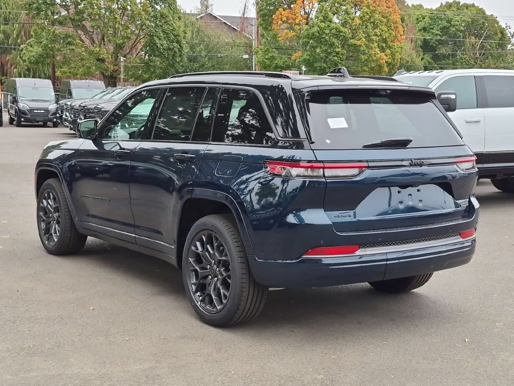 New 2027 Jeep Grand Cherokee Summit AWD/4WD image 5
