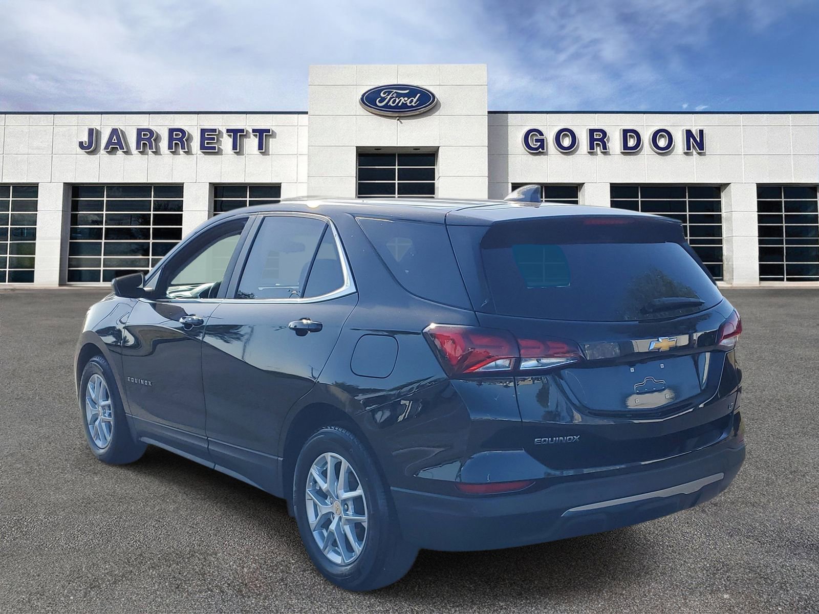 Used 2024 Chevrolet Equinox LT FWD image 3