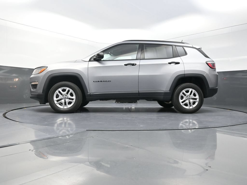 Used 2018 Jeep Compass Sport AWD/4WD image 26