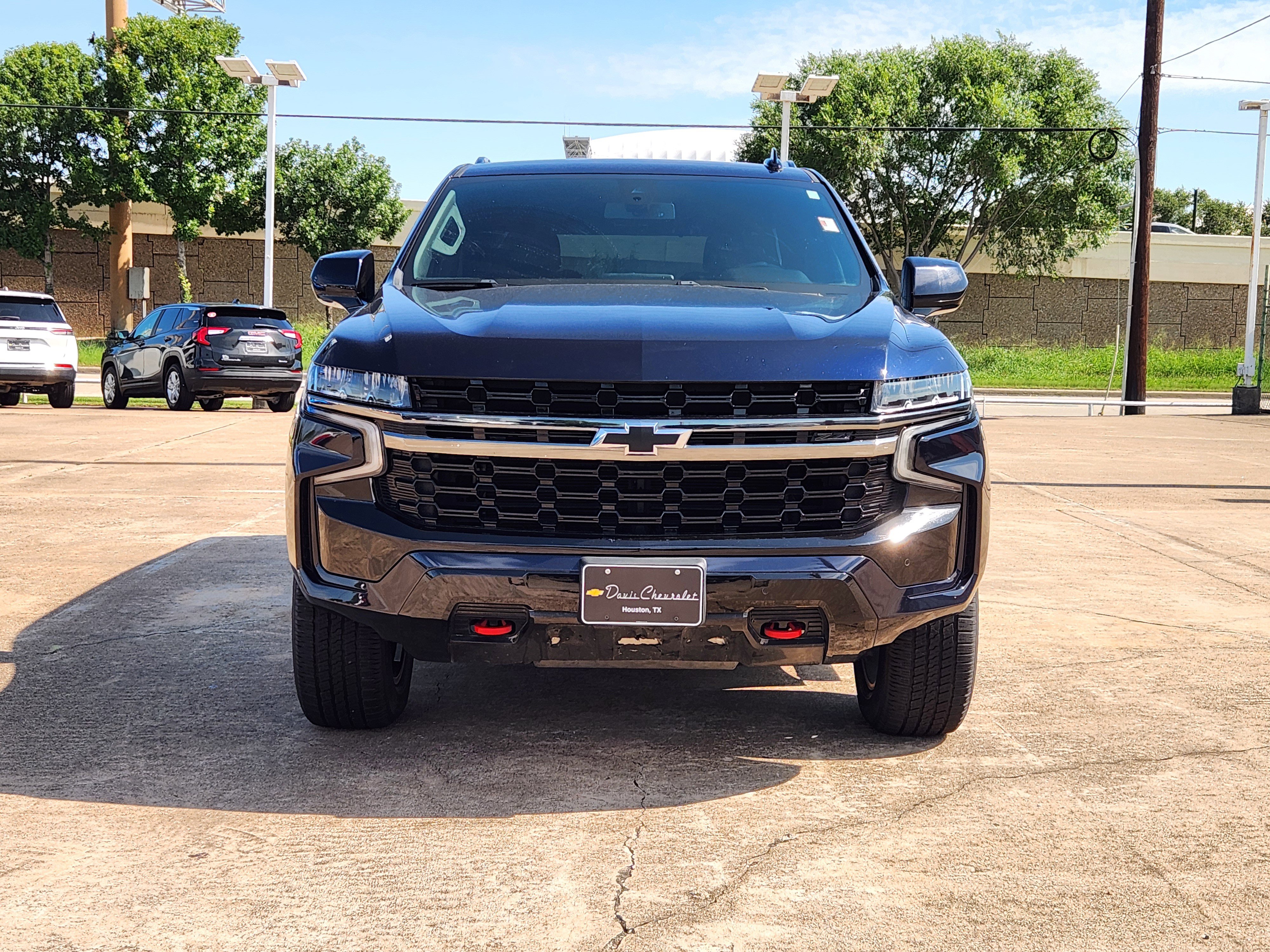Used 2022 Chevrolet Tahoe Z71 AWD/4WD image 3