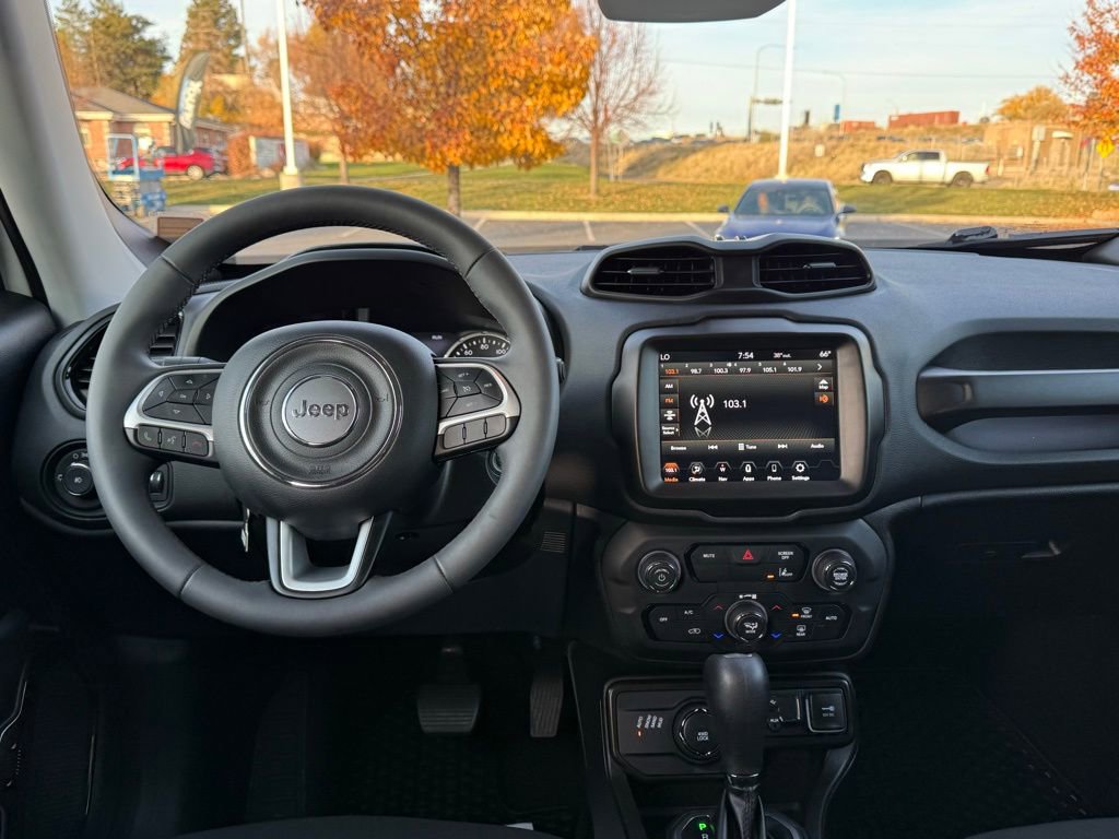 Used 2023 Jeep Renegade Altitude image 26
